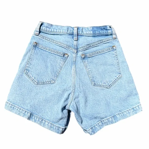 Abercrombie & Fitch High Rise Dad Short | Light Wash - Picture 2 of 5